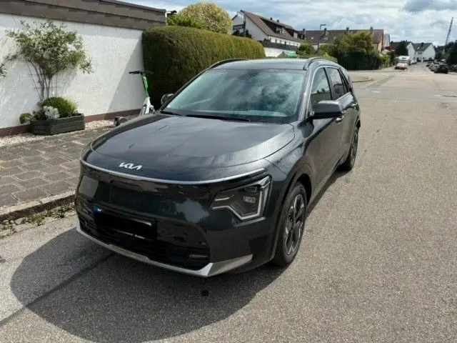 Photo 1 : Kia Niro 2022 Non renseigné