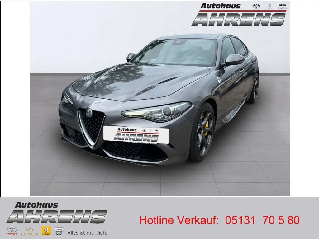 Photo 1 : Alfa Romeo Giulia 2020 Essence