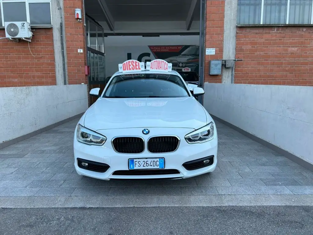 Photo 1 : Bmw Serie 1 2018 Diesel