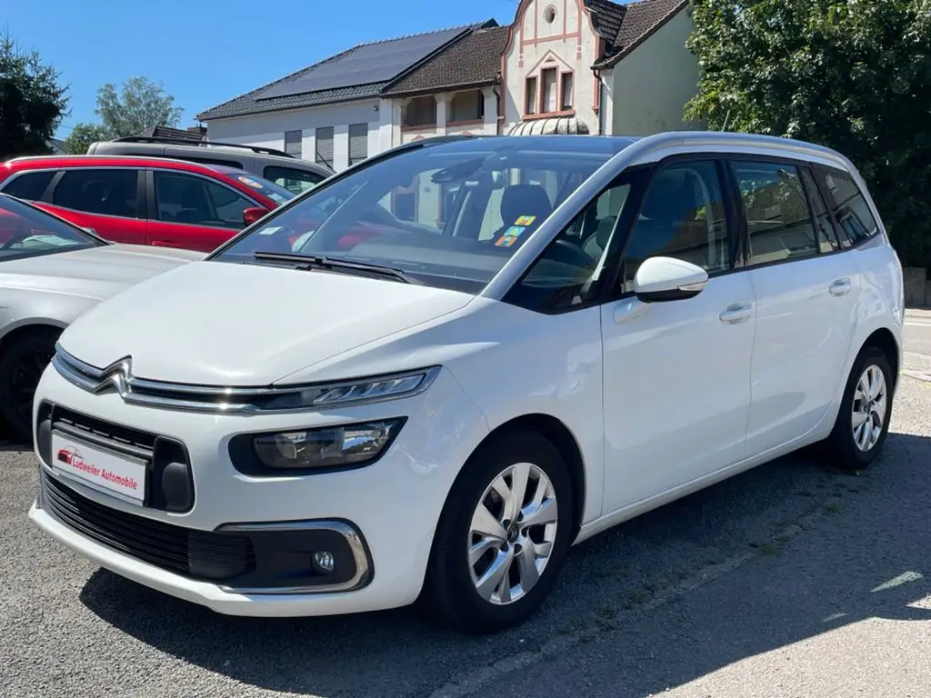 Photo 1 : Citroen C4 2018 Petrol