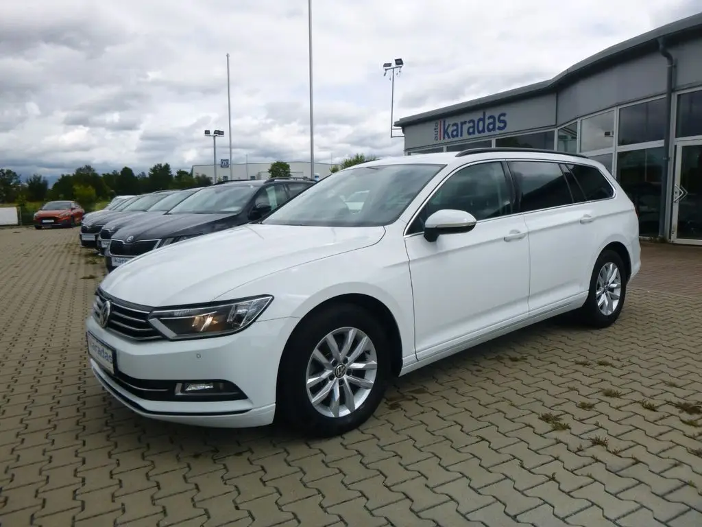 Photo 1 : Volkswagen Passat 2017 Diesel