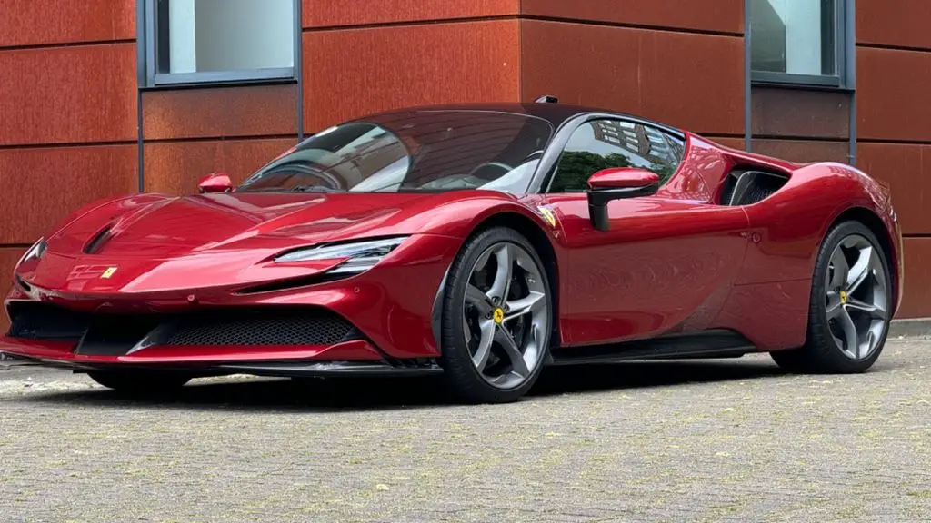 Photo 1 : Ferrari Sf90 2021 Hybride