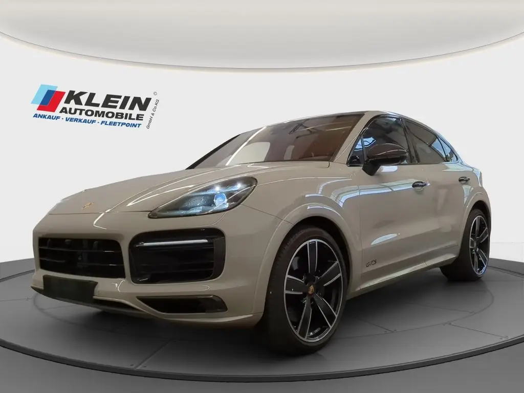 Photo 1 : Porsche Cayenne 2022 Essence