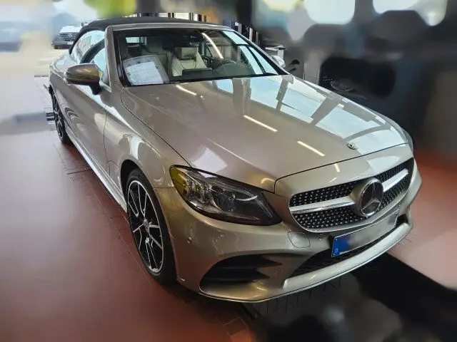 Photo 1 : Mercedes-benz Classe C 2020 Petrol