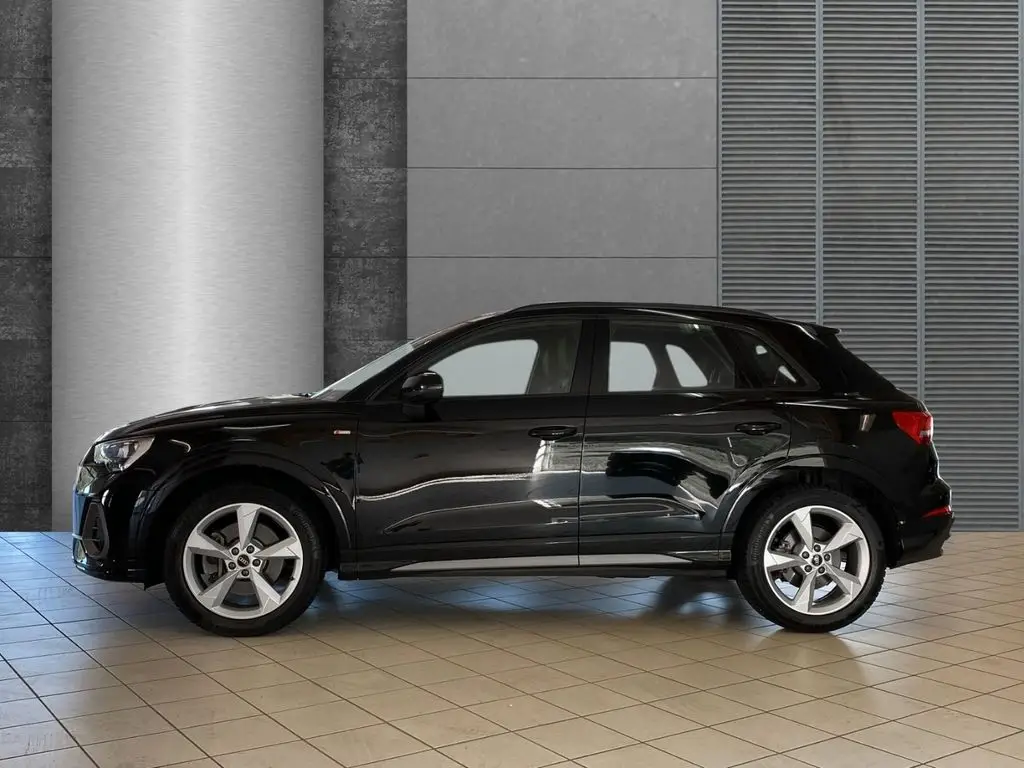 Photo 1 : Audi Q3 2023 Diesel