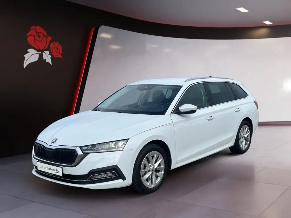 Photo 1 : Skoda Octavia 2021 Petrol