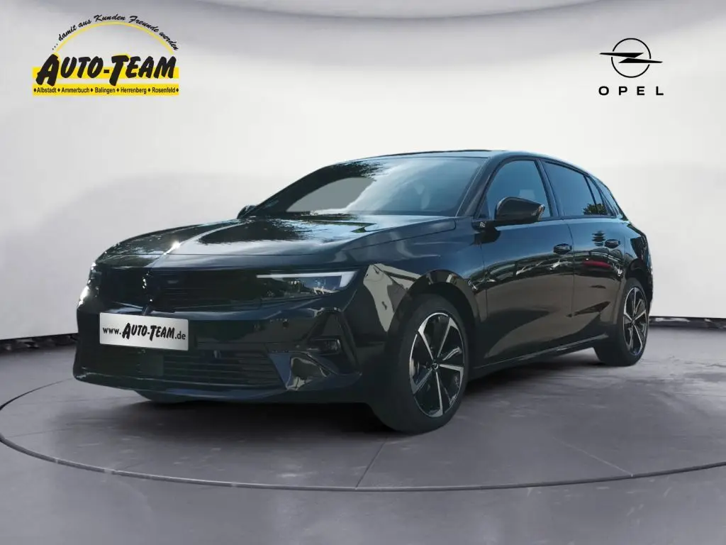 Photo 1 : Opel Astra 2024 Petrol