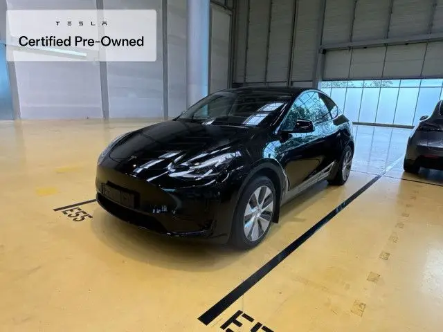 Photo 1 : Tesla Model Y 2023 Non renseigné