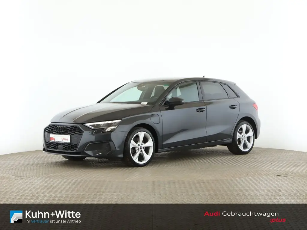 Photo 1 : Audi A3 2021 Hybride