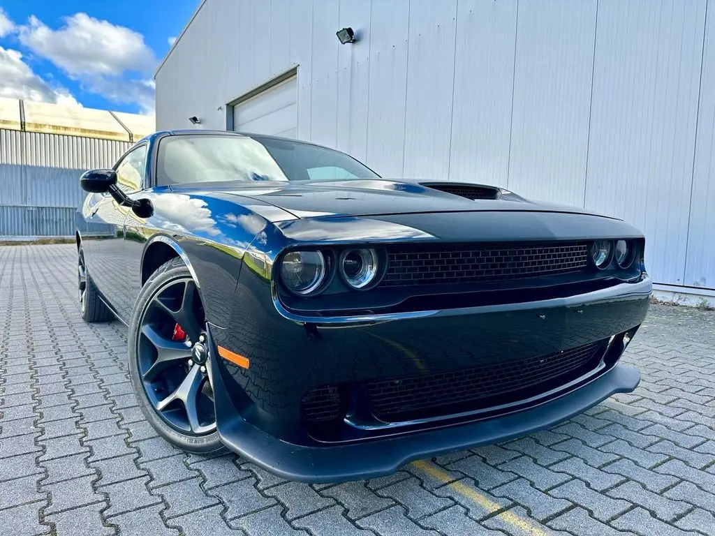 Photo 1 : Dodge Challenger 2019 Essence