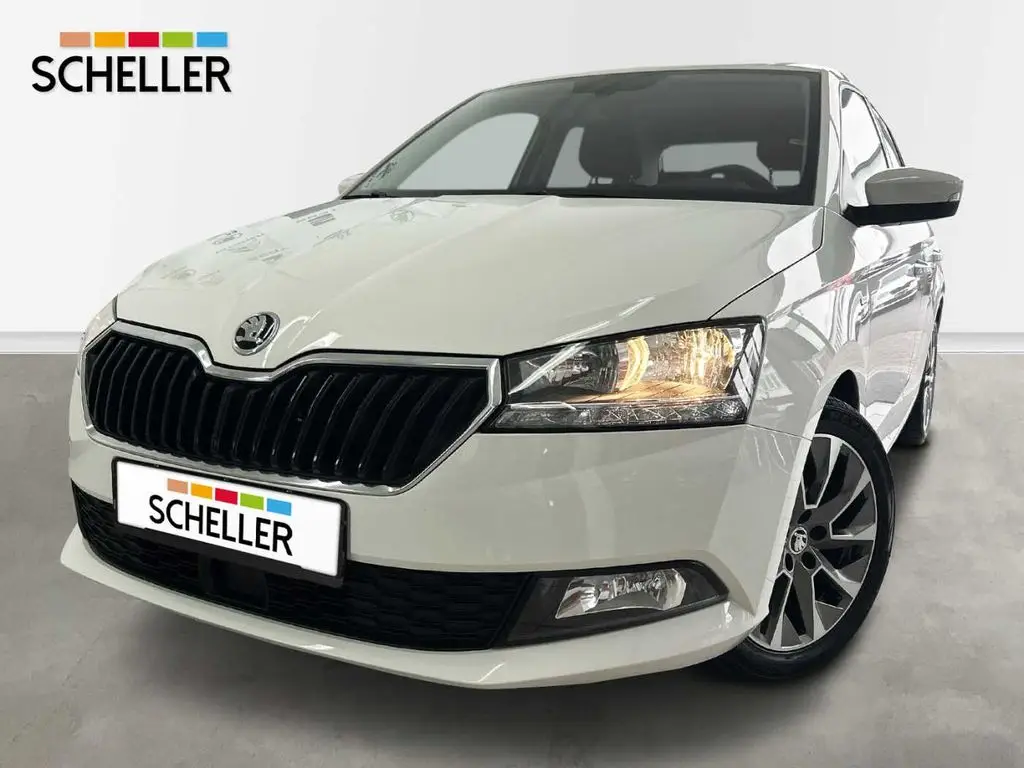 Photo 1 : Skoda Fabia 2021 Essence