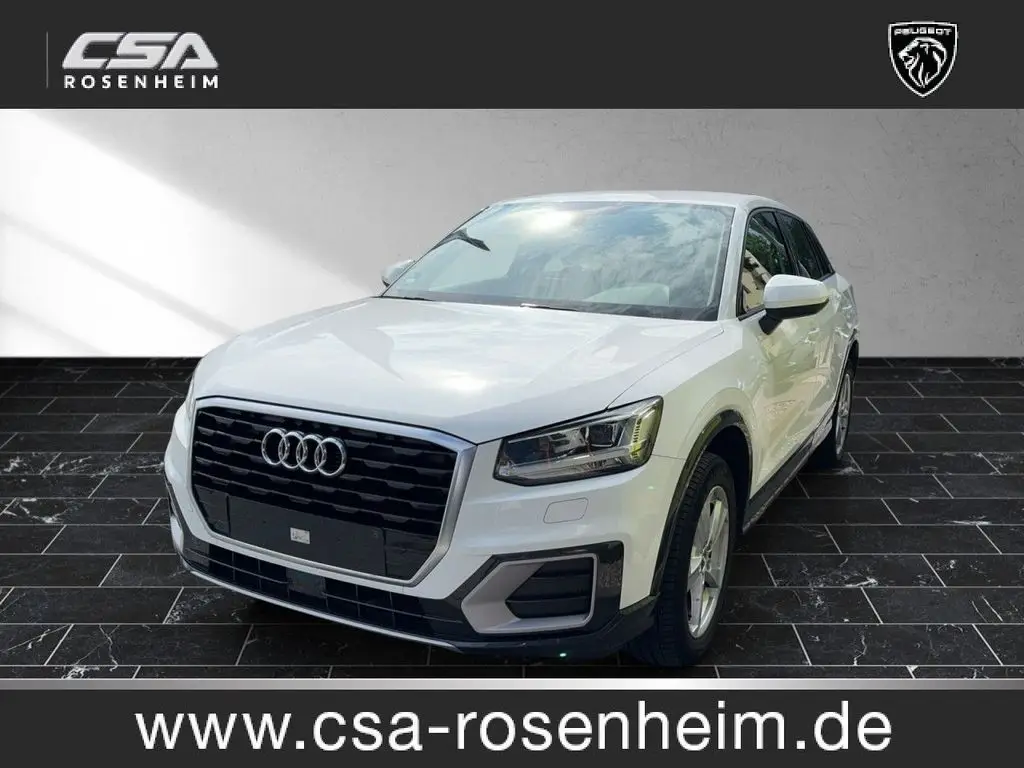 Photo 1 : Audi Q2 2018 Petrol