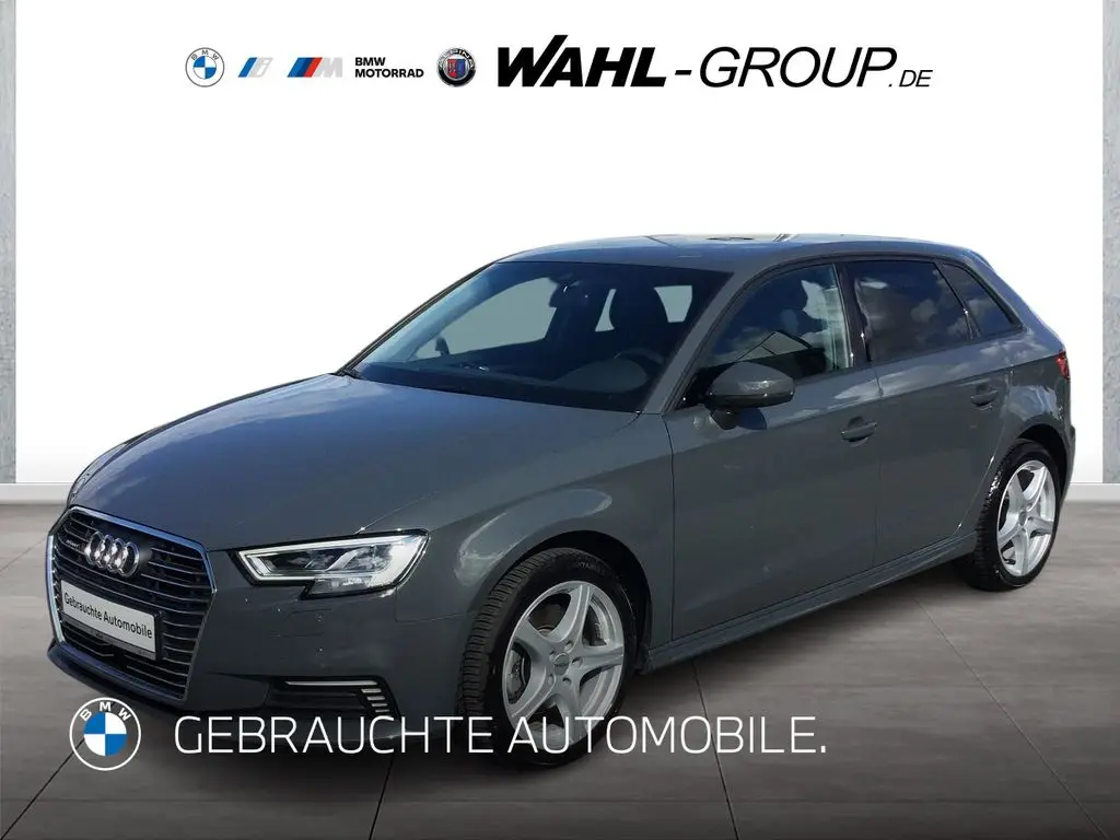 Photo 1 : Audi A3 2020 Hybrid