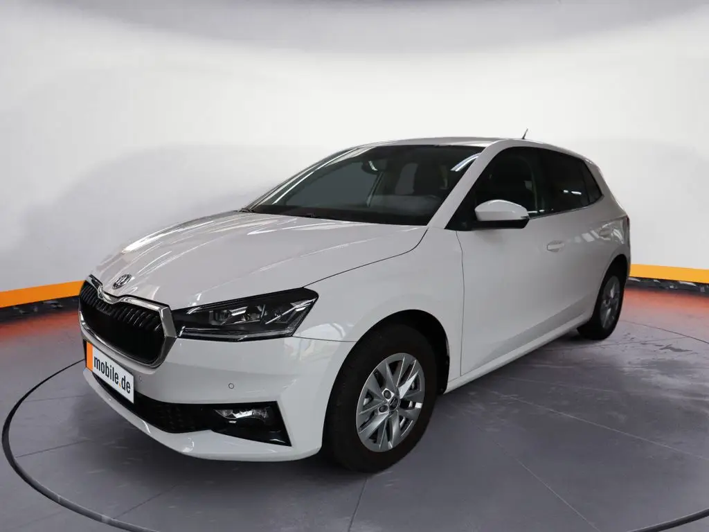 Photo 1 : Skoda Fabia 2021 Petrol