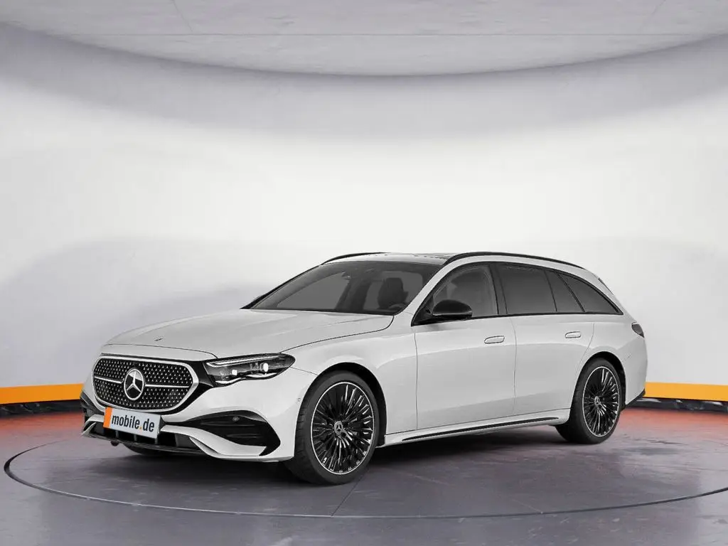 Photo 1 : Mercedes-benz Classe E 2023 Essence