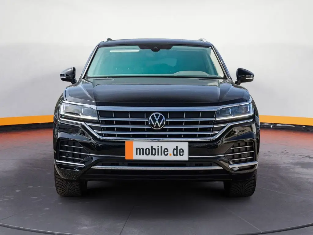 Photo 1 : Volkswagen Touareg 2023 Diesel