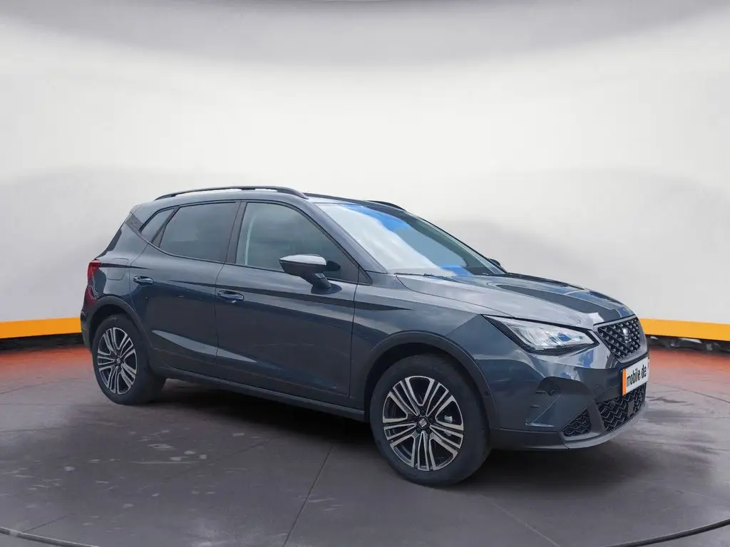 Photo 1 : Seat Arona 2024 Essence