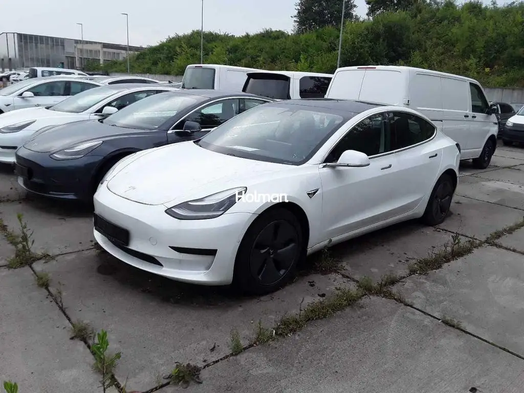 Photo 1 : Tesla Model 3 2020 Non renseigné