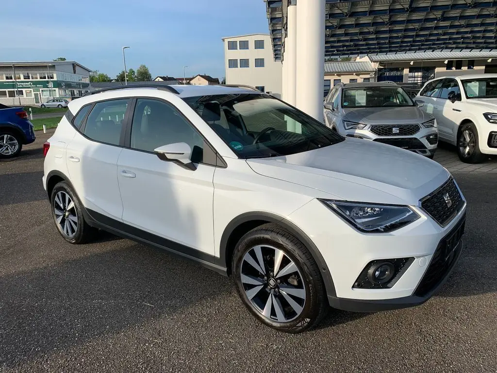 Photo 1 : Seat Arona 2020 Petrol