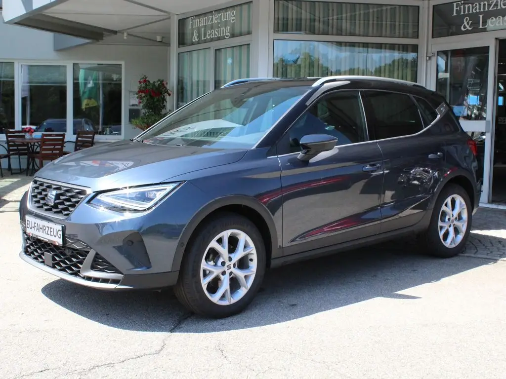 Photo 1 : Seat Arona 2024 Essence