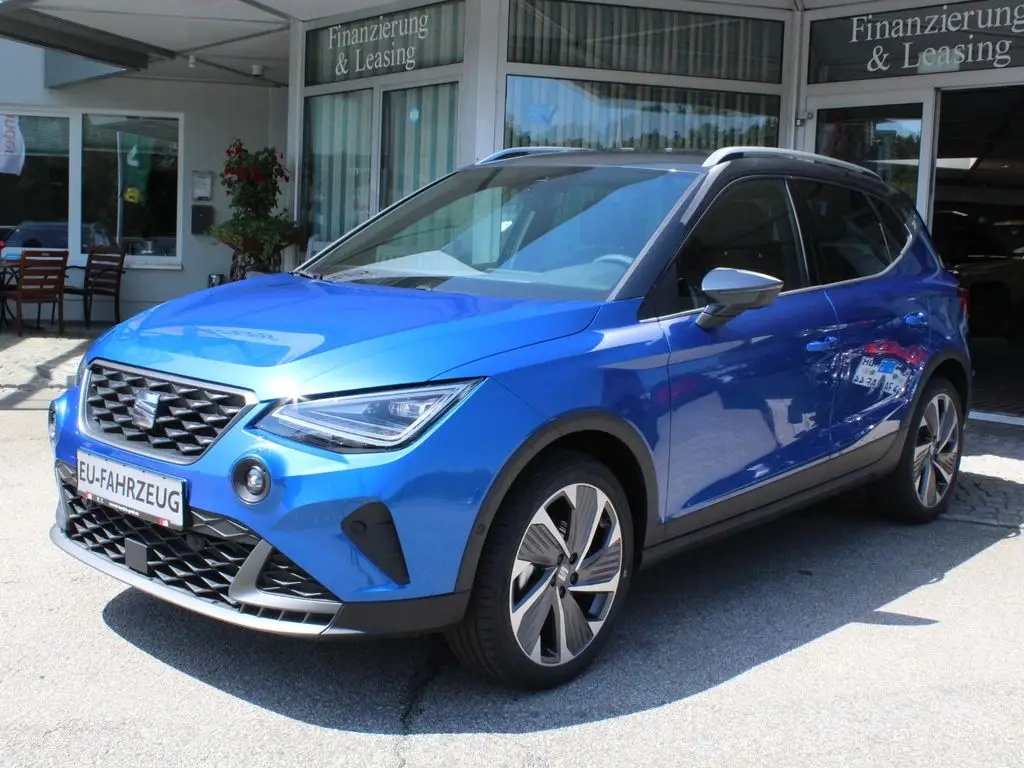 Photo 1 : Seat Arona 2024 Petrol