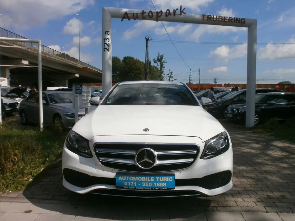 Photo 1 : Mercedes-benz Classe E 2018 Petrol