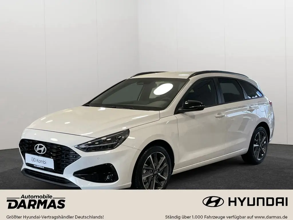 Photo 1 : Hyundai I30 2024 Petrol