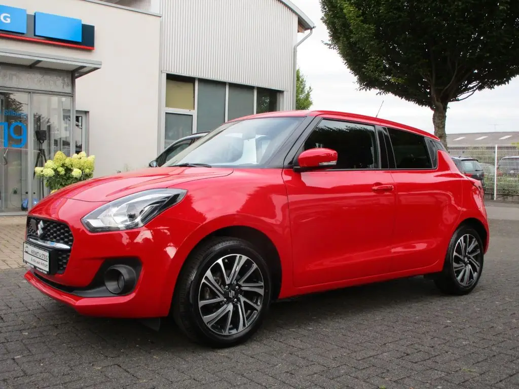 Photo 1 : Suzuki Swift 2021 Essence