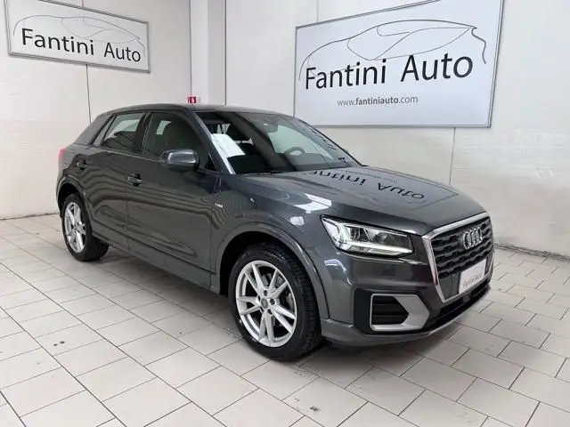 Photo 1 : Audi Q2 2016 Diesel