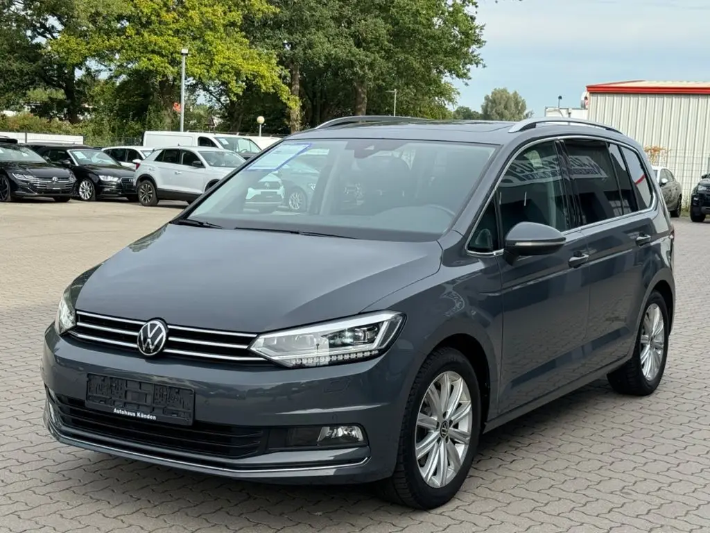 Photo 1 : Volkswagen Touran 2021 Petrol