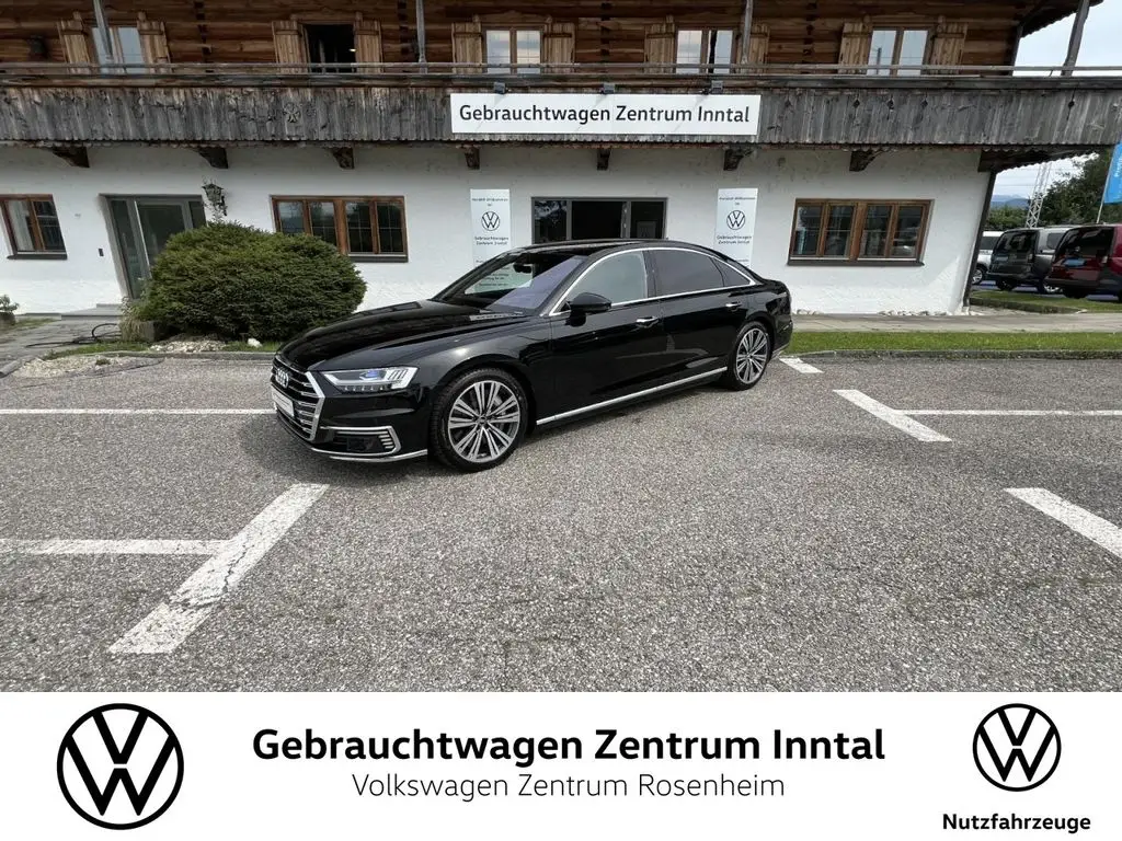 Photo 1 : Audi A8 2021 Essence