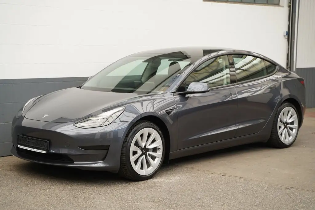 Photo 1 : Tesla Model 3 2021 Non renseigné