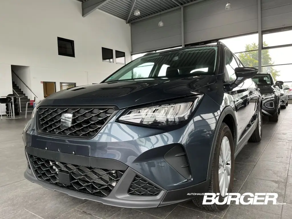 Photo 1 : Seat Arona 2024 Petrol