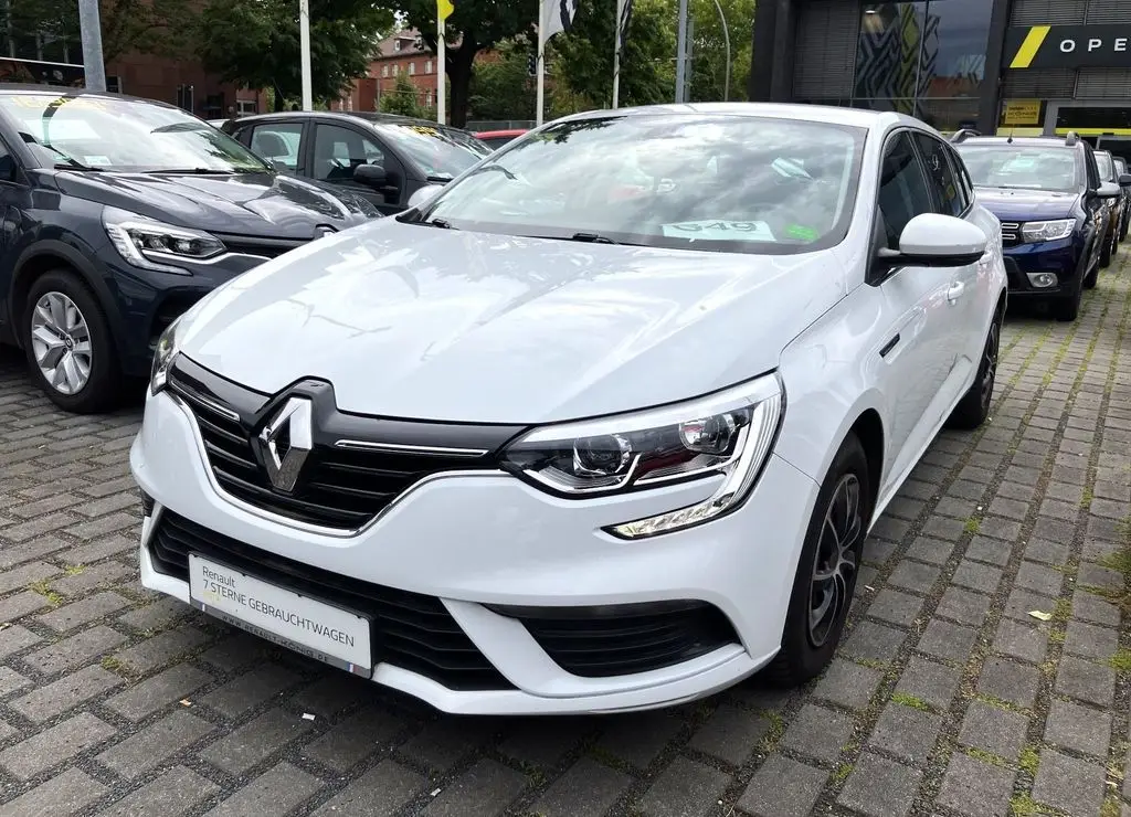 Photo 1 : Renault Megane 2017 Petrol