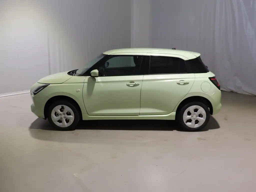 Photo 1 : Suzuki Swift 2024 Petrol