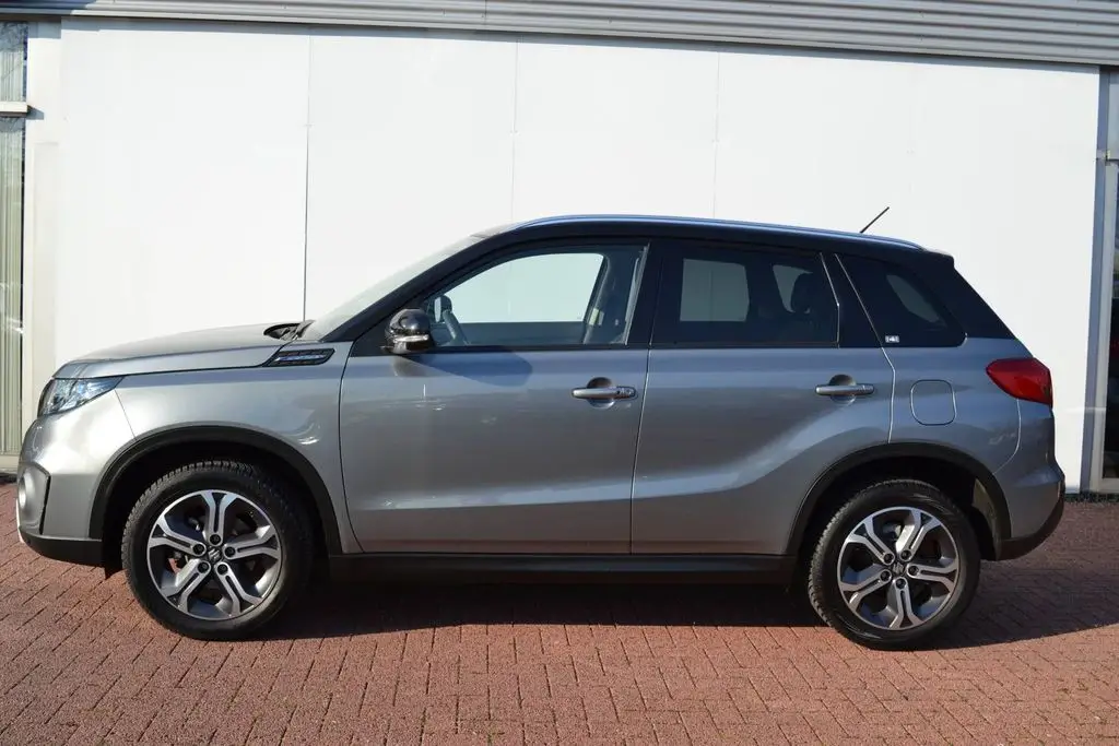 Photo 1 : Suzuki Vitara 2016 Petrol