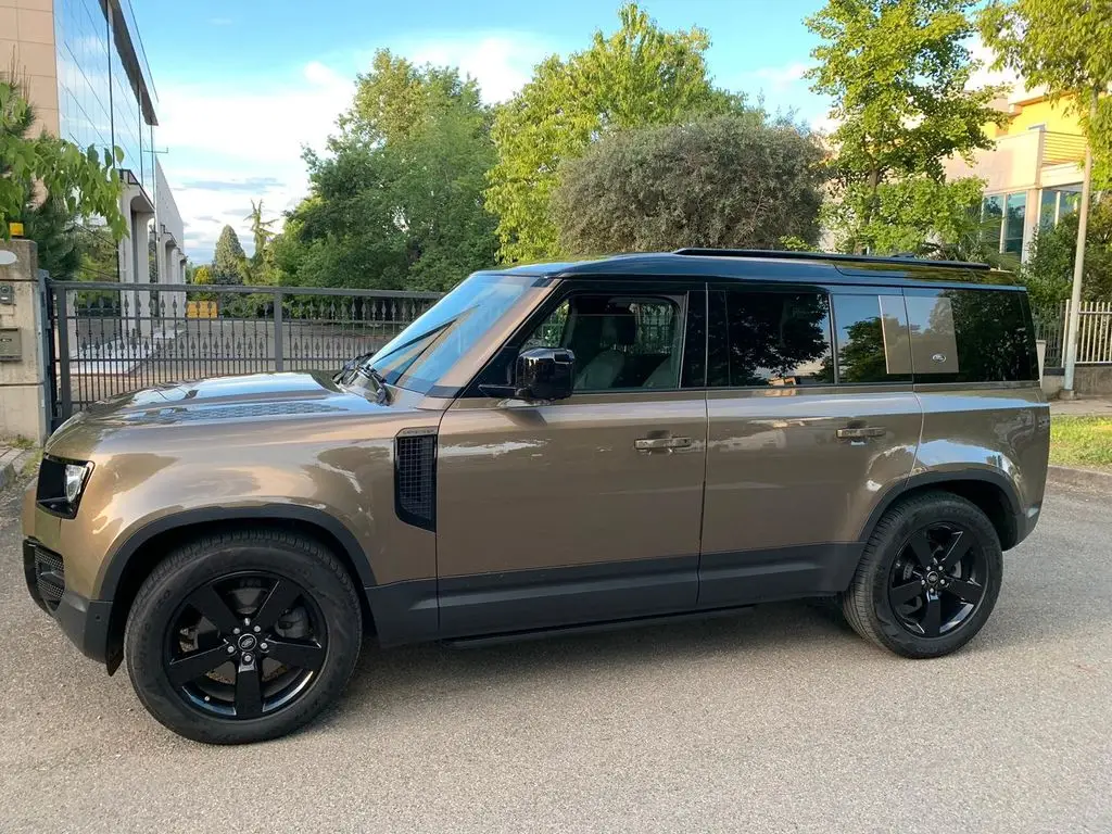 Photo 1 : Land Rover Defender 2021 Diesel