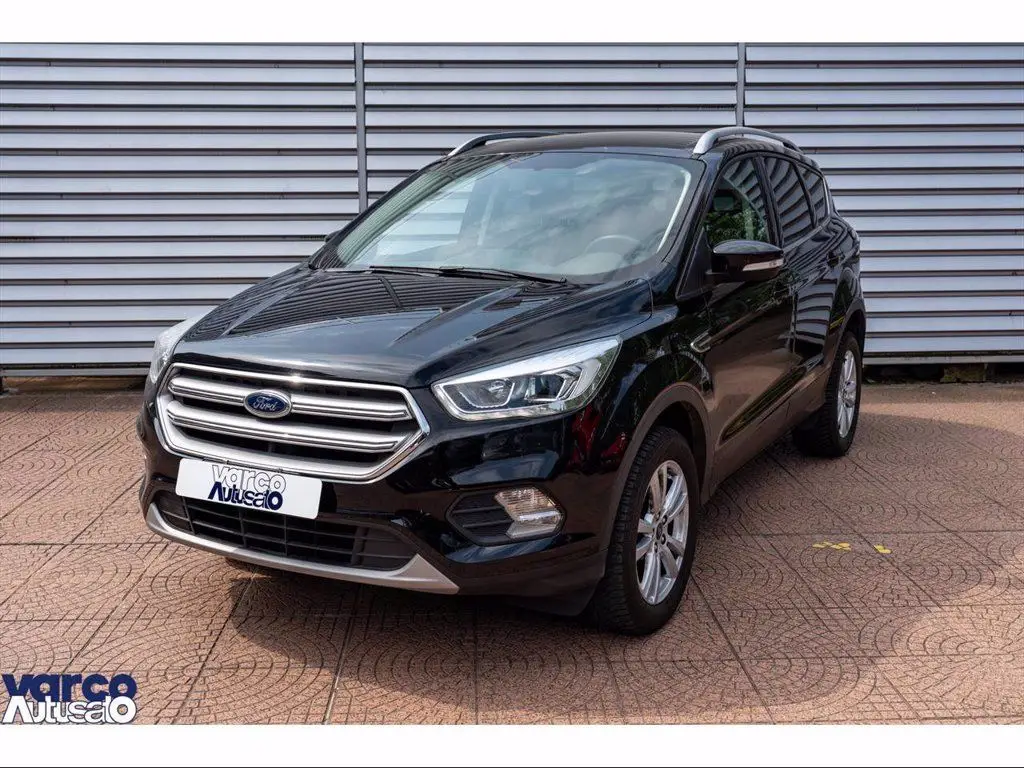 Photo 1 : Ford Kuga 2018 Petrol