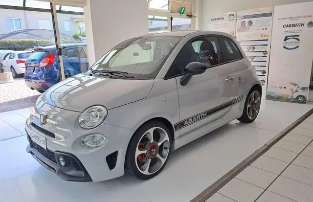 Photo 1 : Abarth 595 2018 Petrol