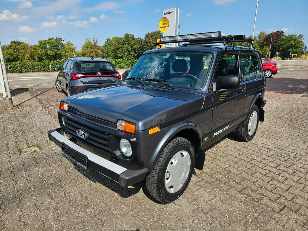 Photo 1 : Lada Taiga 2020 Petrol