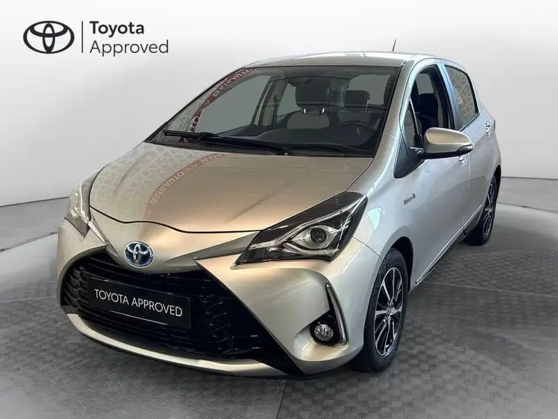 Photo 1 : Toyota Yaris 2018 Hybride