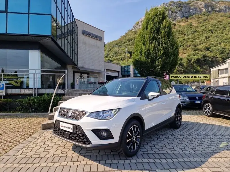 Photo 1 : Seat Arona 2020 Petrol