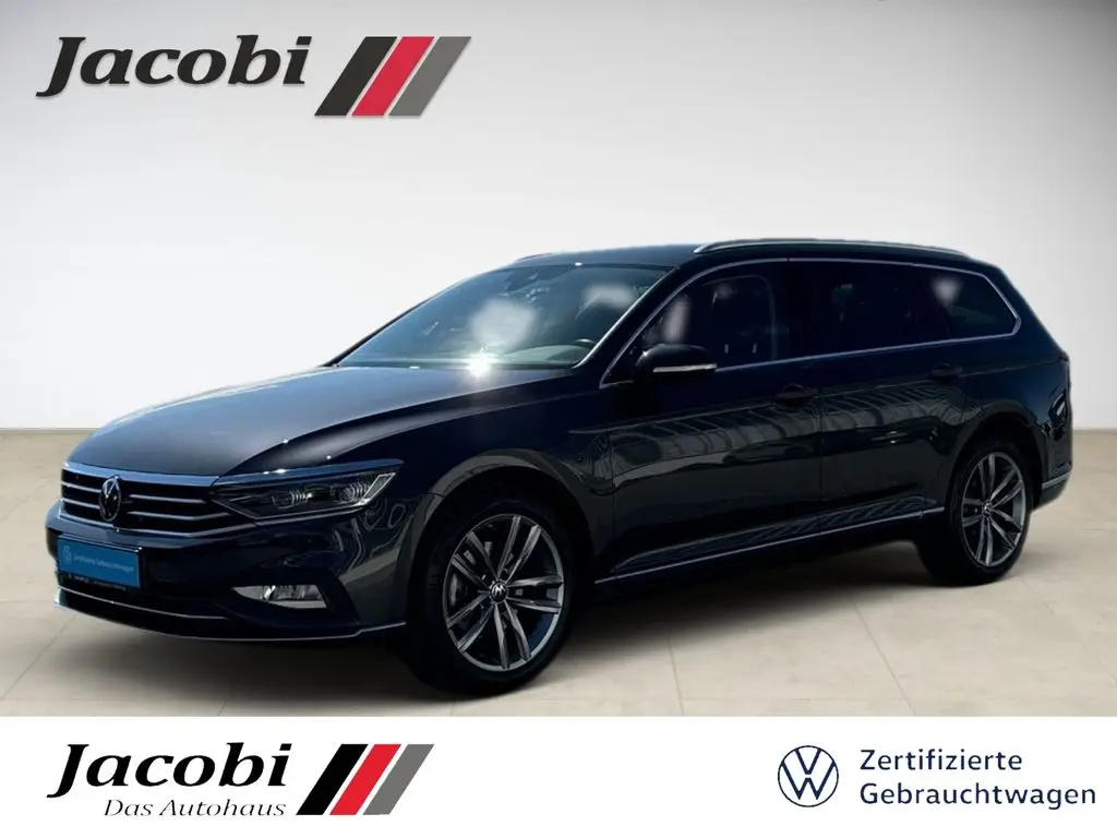 Photo 1 : Volkswagen Passat 2023 Essence