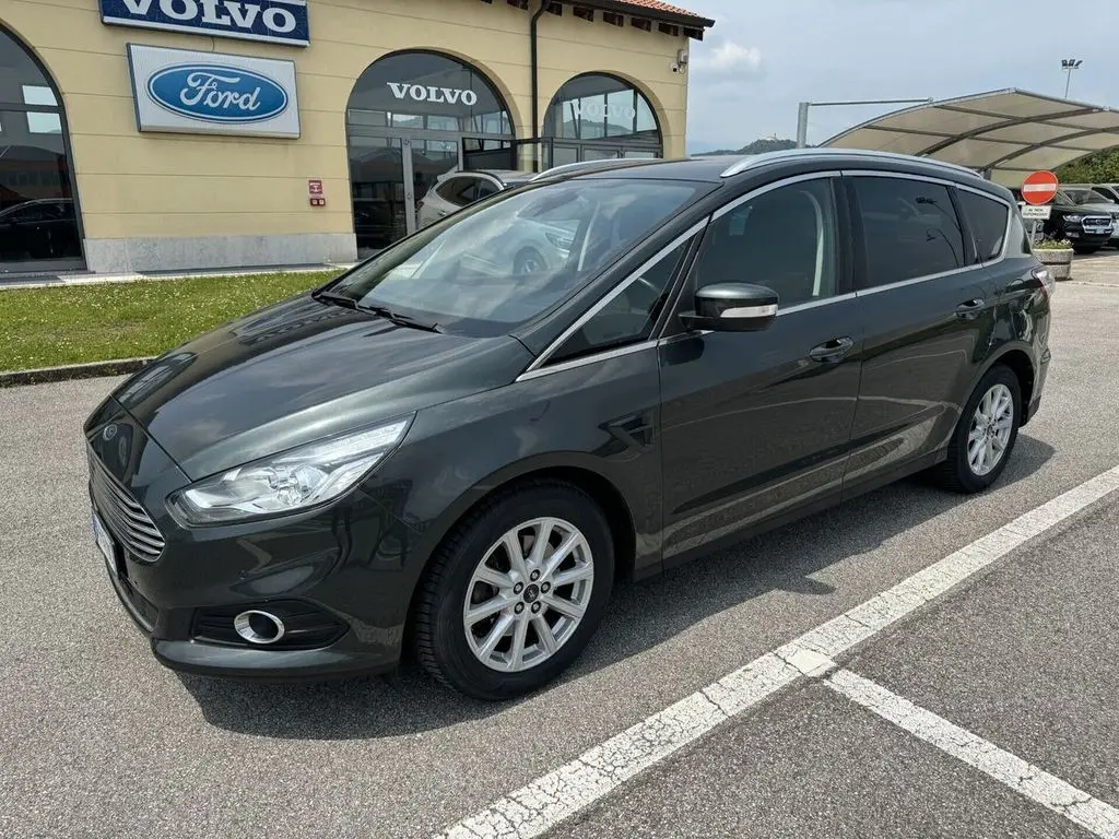 Photo 1 : Ford S-max 2017 Diesel