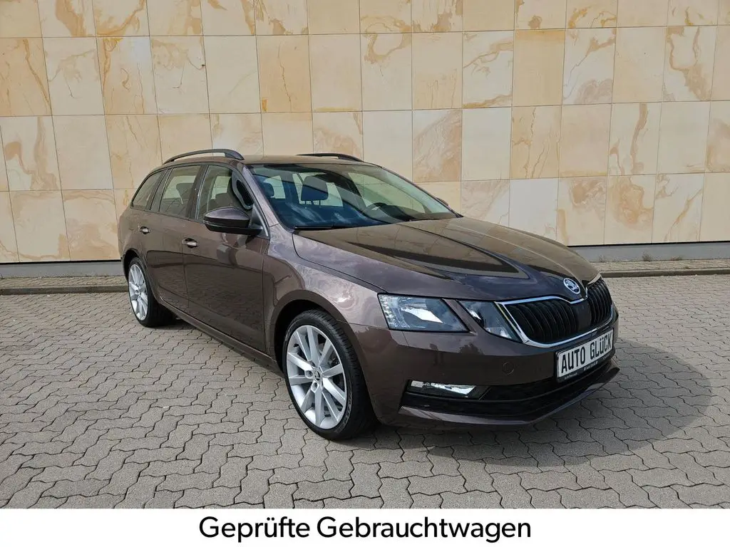 Photo 1 : Skoda Octavia 2017 Essence