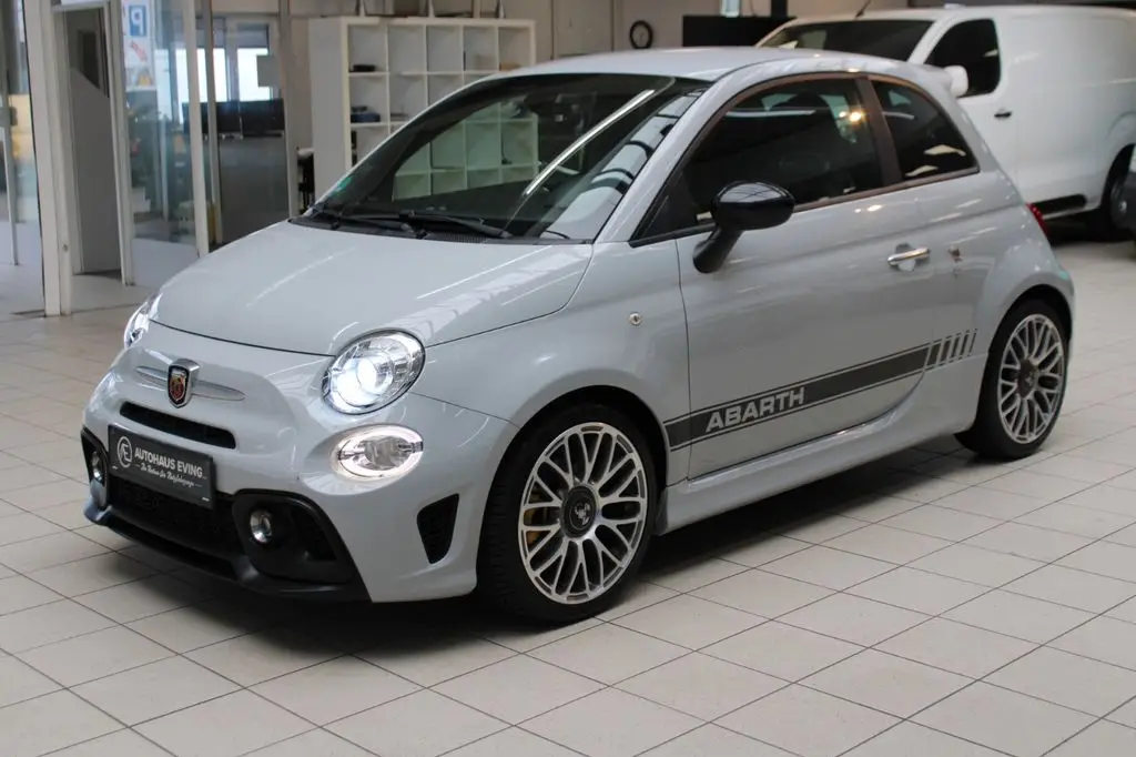 Photo 1 : Abarth 500 2017 Essence