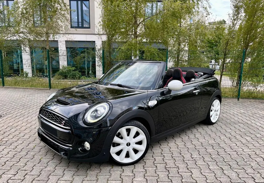 Photo 1 : Mini Cooper 2018 Petrol