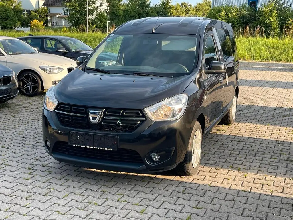 Photo 1 : Dacia Dokker 2018 Petrol