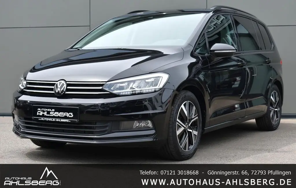 Photo 1 : Volkswagen Touran 2023 Petrol