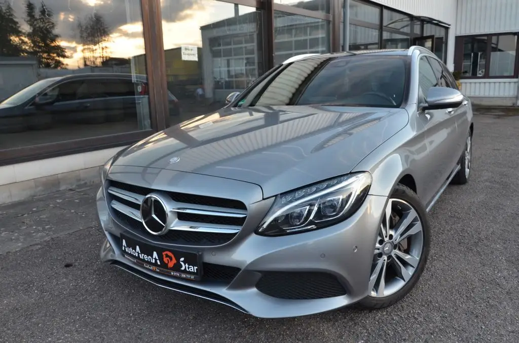 Photo 1 : Mercedes-benz Classe C 2015 Hybride